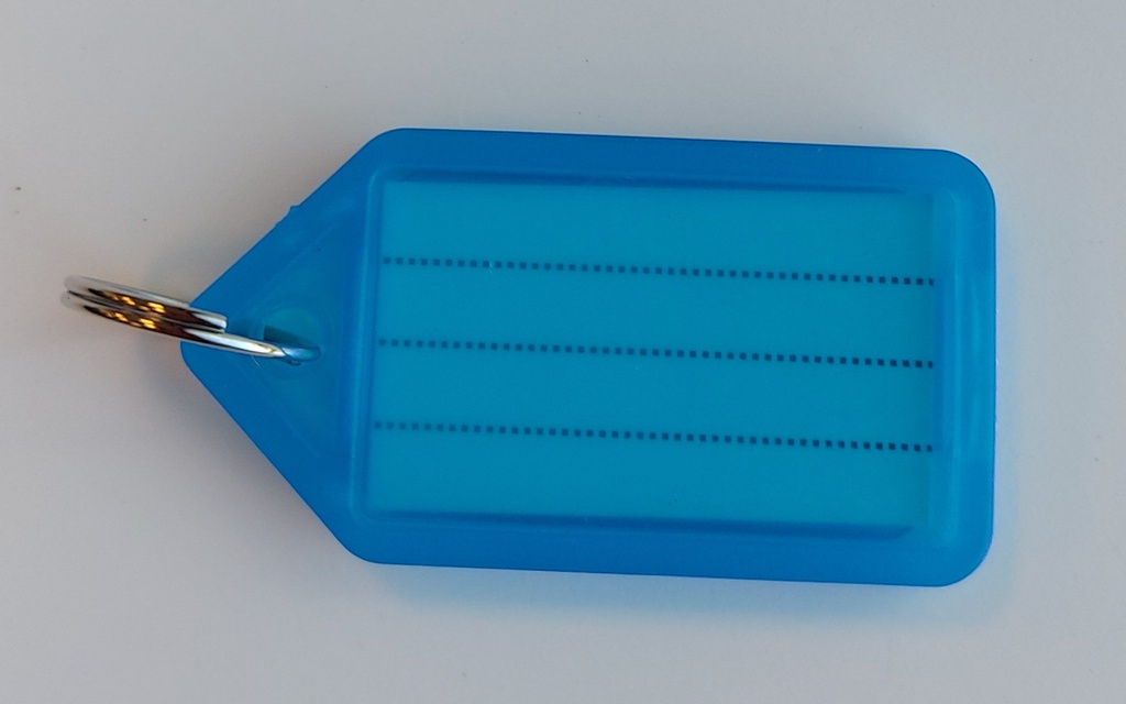 key tag big blue