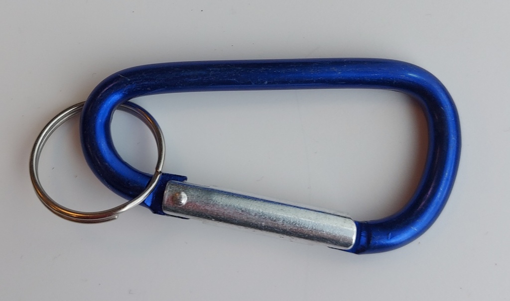 key clips blue